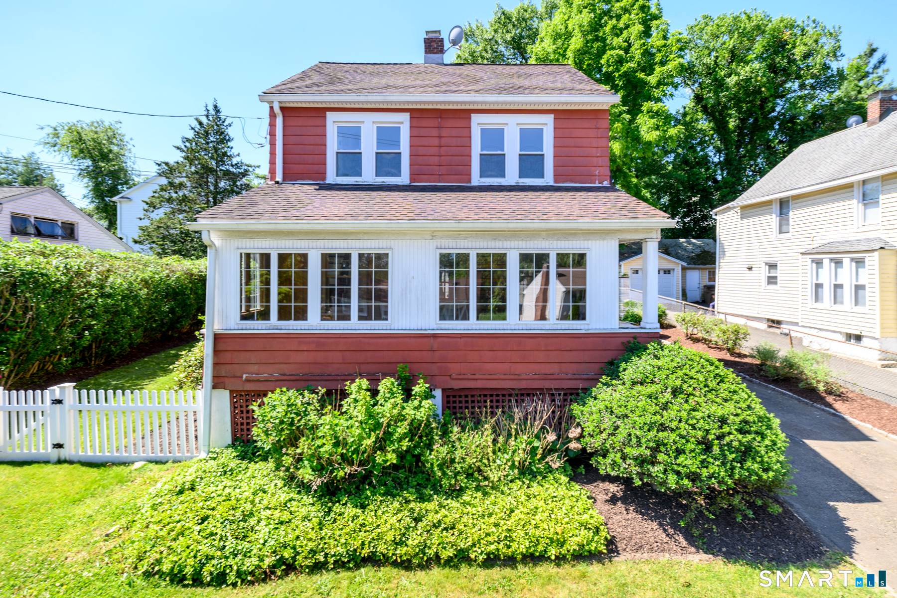 Charming Colonial that truly has it all !