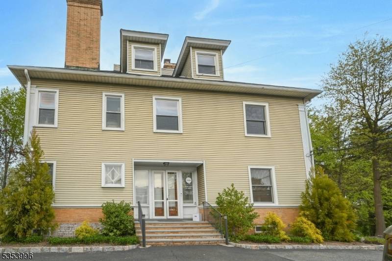 Prime Investment Opportunity Dream Home Potential in Montclair, NJ.