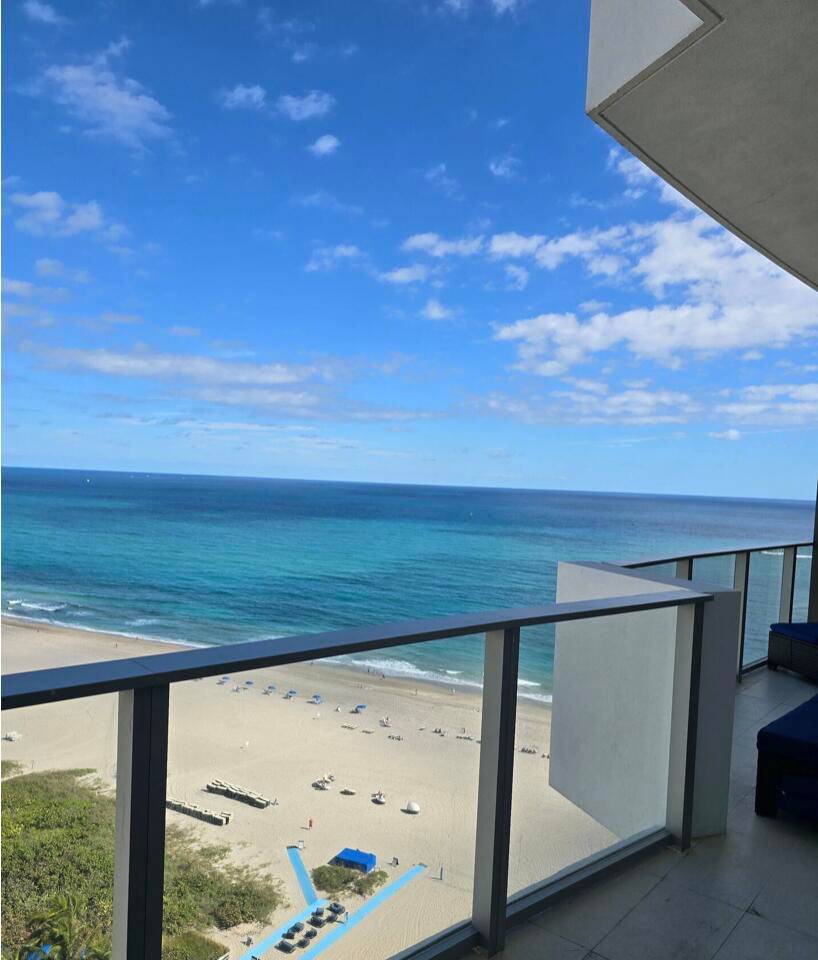 Stunning 2 Bedroom Ocean View Condo at Amrit Ocean, Singer Island Available Weekly, Monthly, or Annually Experience luxury coastal living in this fully furnished 2 2.