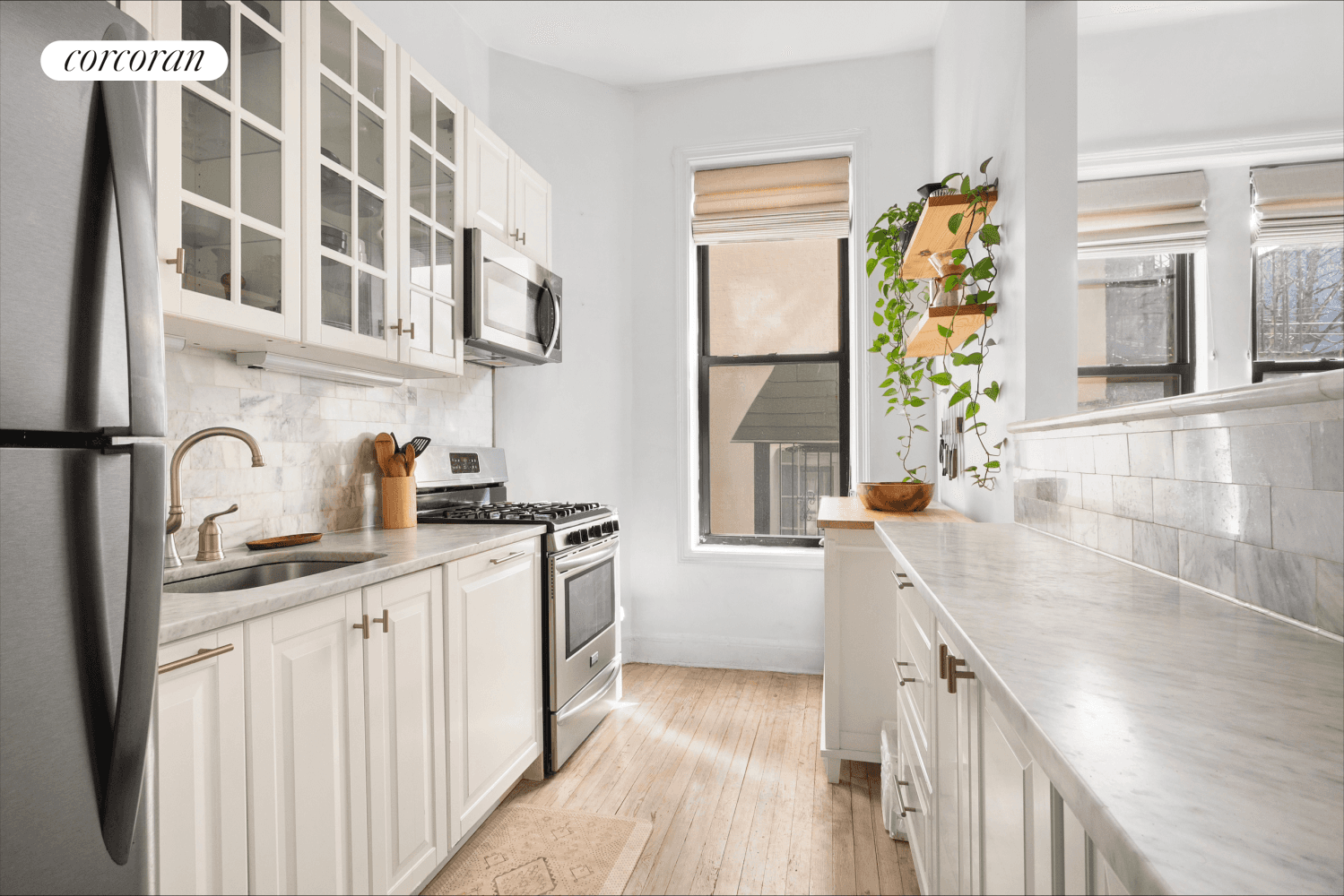 Serene light filled one bedroom with low monthlies located in prime Park Slope.