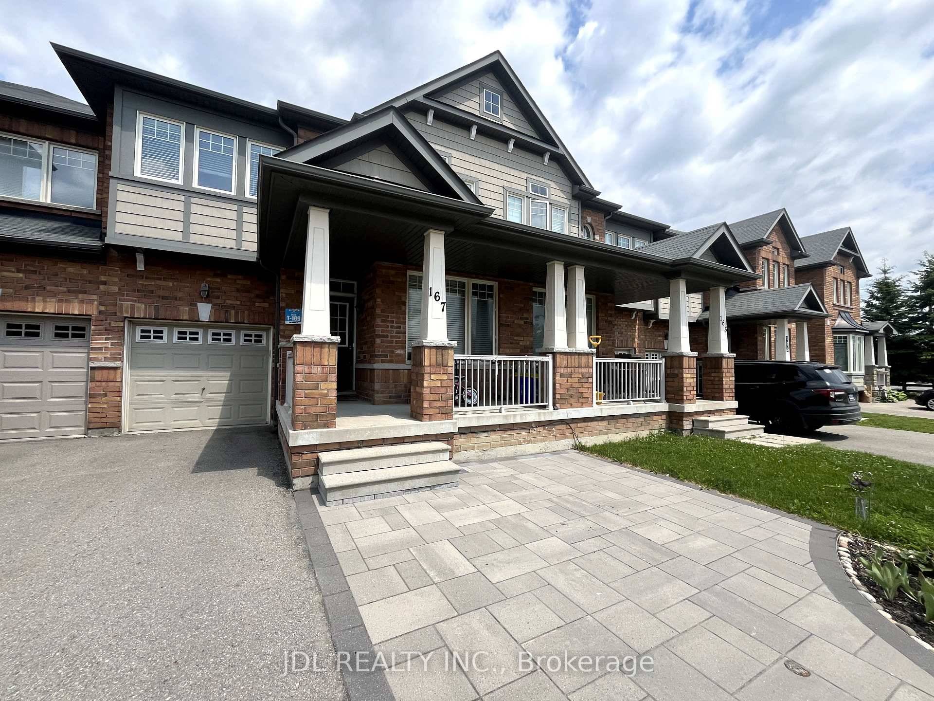 A Bright And Spacious Free Hold Luxurious Townhouse In Jefferson.