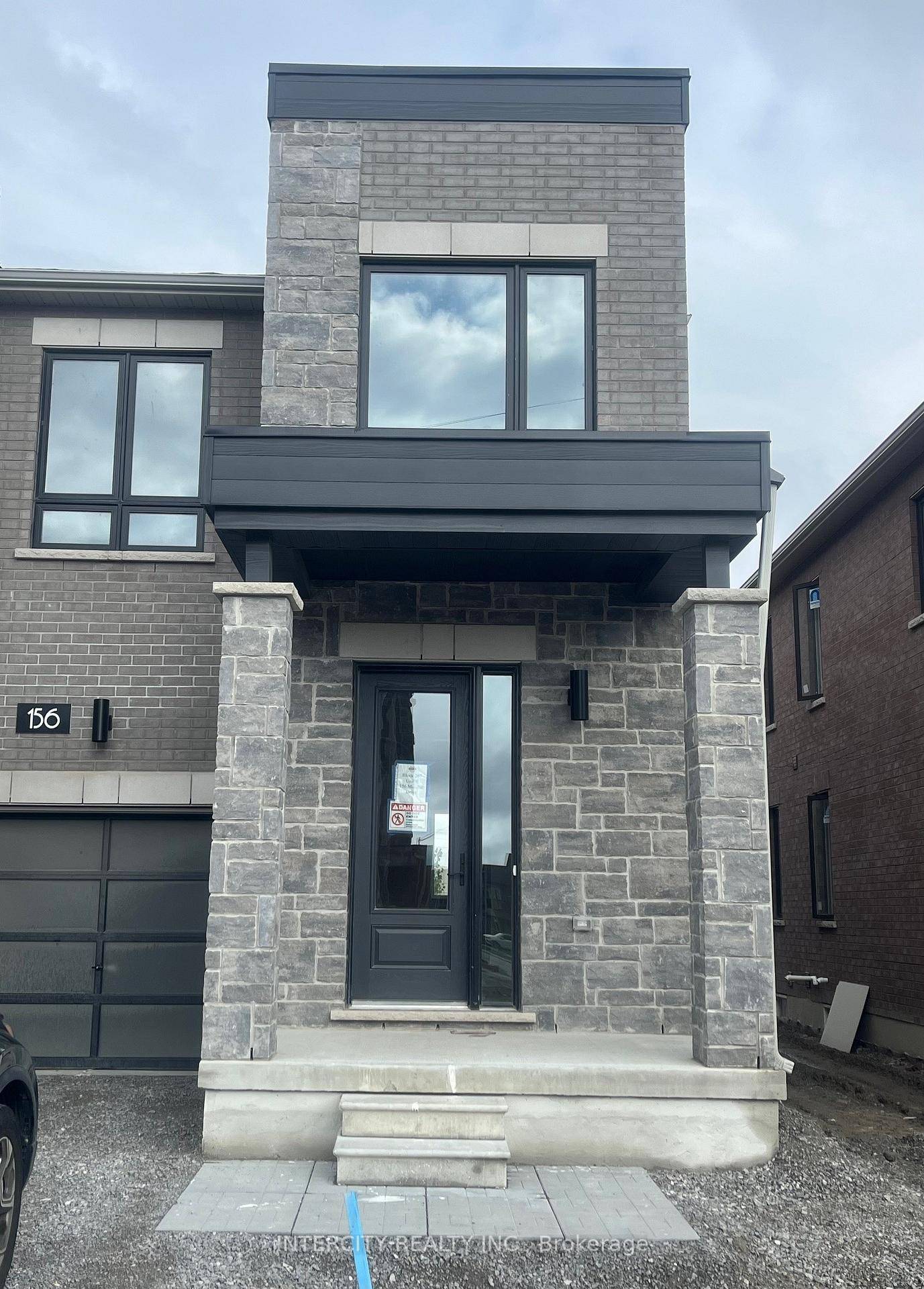 Welcome to this freehold luxury traditional 2 storey townhome.