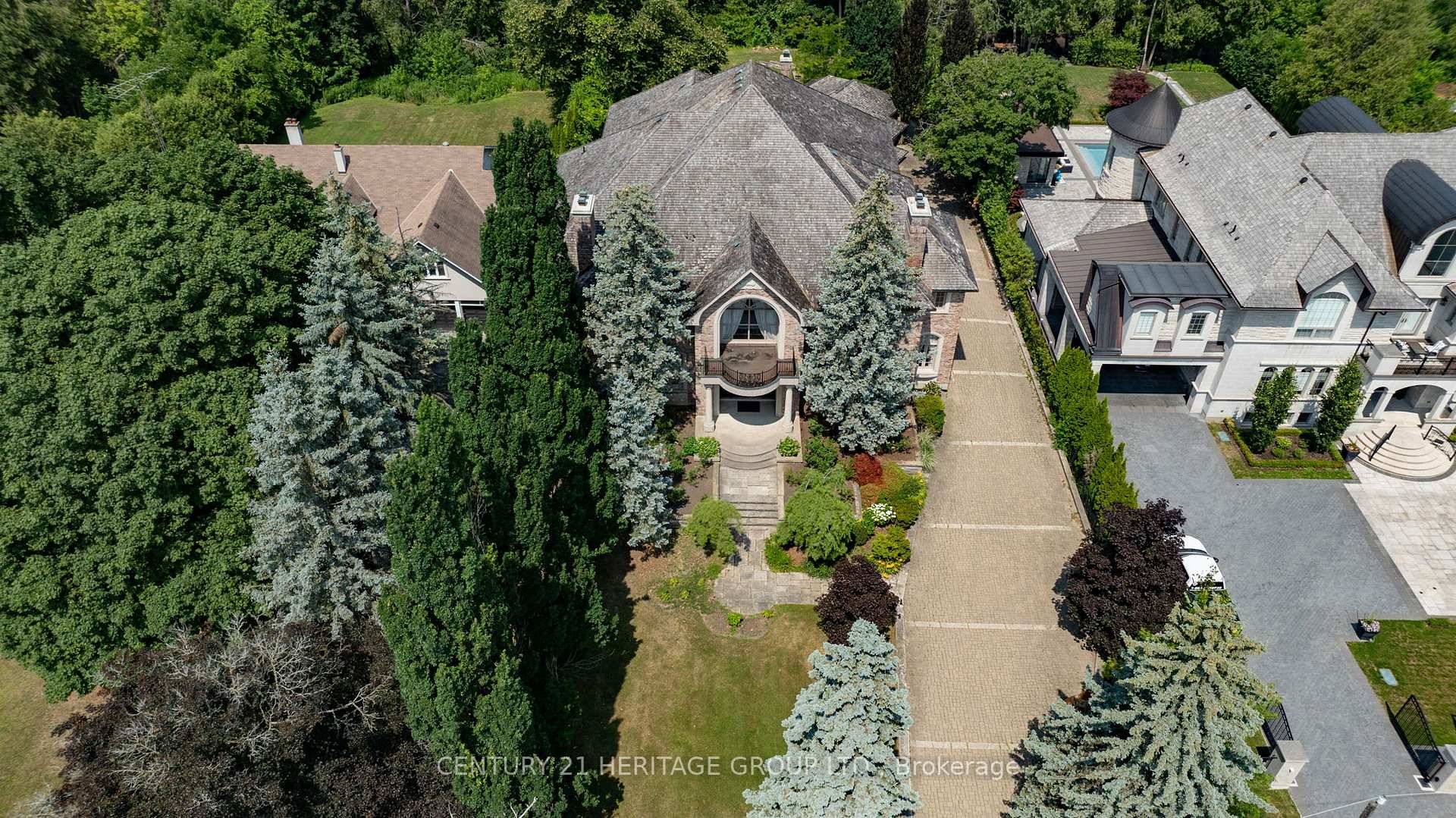 Ravine Ravine Ravine 100 x 380ft Property in South Richvale's Exclusive Enclave, Private Location Custom Built Residence Magnificent Ambiance Designer's Finishings with an eye to detail Architectural Arched Windows Illuminate ...