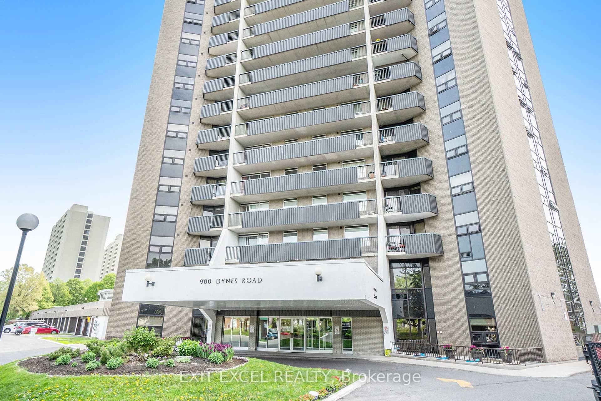 Welcome to Unit 804 at 900 Dynes Road, home to the Royale Suite the largest and most sought after floor plan in the Chateau Royale.