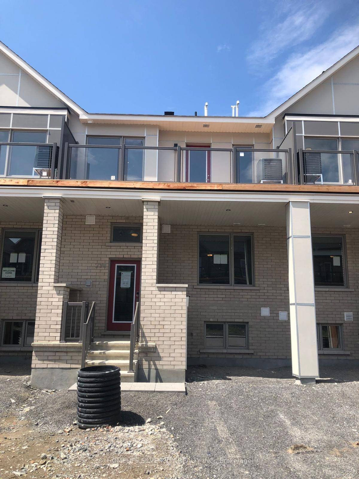 Beautiful 3 Bedroom Townhouse with Finished Basement.
