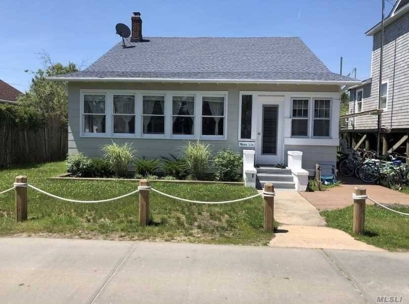 Centrally Located Spacious 5 Bedrooms, 3 Bath Beach House !
