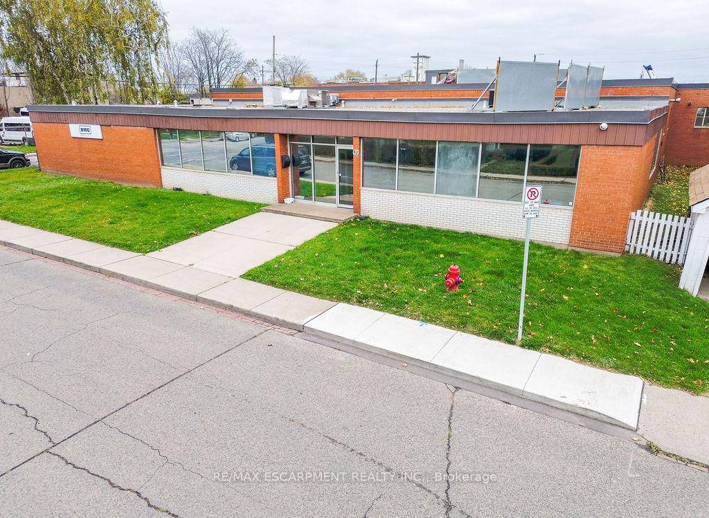 This freestanding 19, 620 square foot industrial building in North Hamilton offers a rare investment opportunity with high functionality and excellent condition.