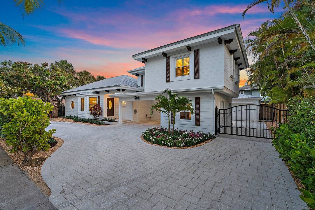 A Rare Gem in Historic El Cid Steps from the Intracoastal Nestled in the heart of the prestigious El Cid neighborhood just four homes from the shimmering Intracoastal Waterway this ...