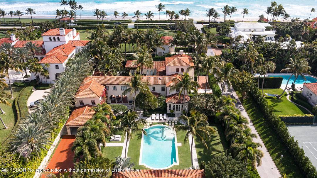 Rarely available beautifully maintained Landmarked estate, designed by Maurice Fatio, one of the early amp ; beloved architects of Palm Beach.
