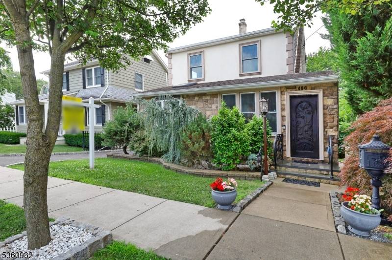 Welcome to this charming 3 Bedroom 2 bathroom colonial style home, near glen rock border.