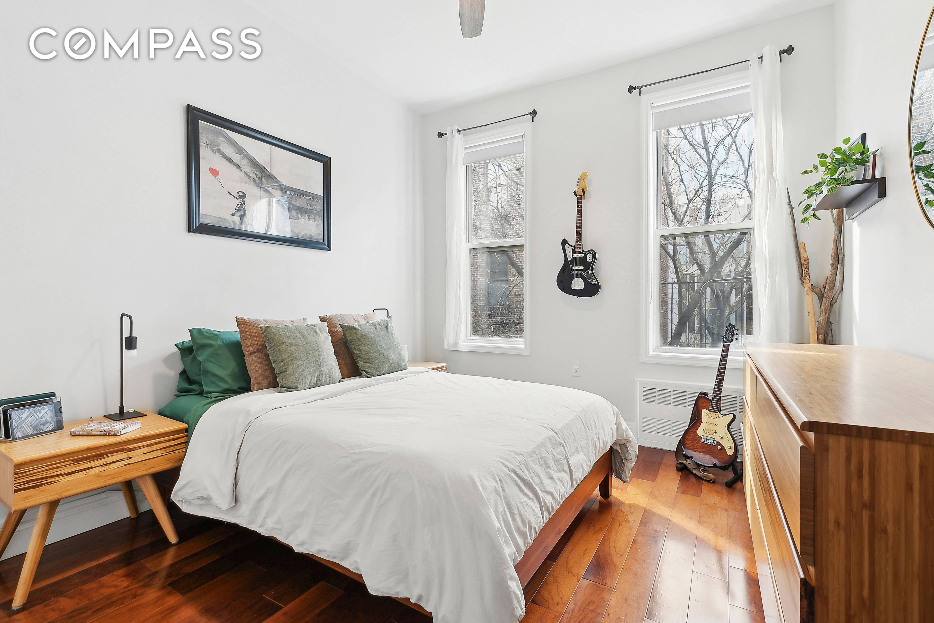 Welcome to Unit 4C at 406 West 46th Street a sunny amp ; spacious home in the heart of Hell s Kitchen.