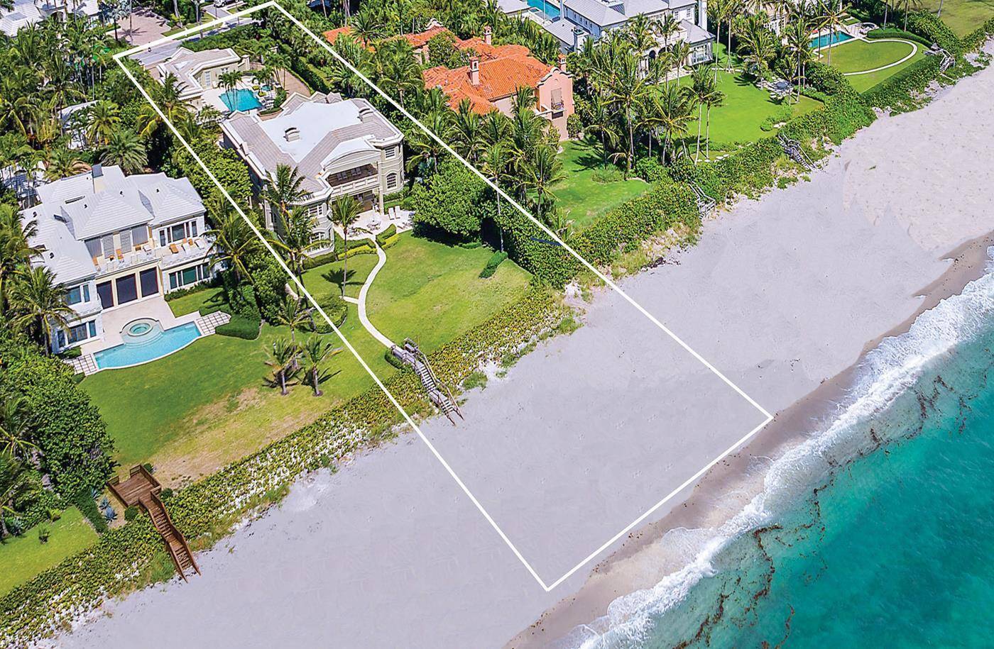 It is extremely rare for an oceanfront Estate to be listed for sale in the exclusive Lost Tree Village.