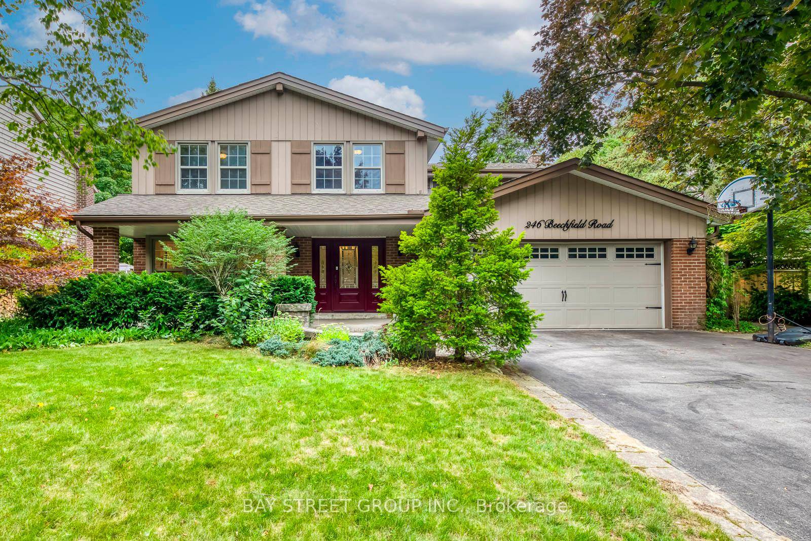 Spacious 5 Bedroom Home with Pool on Nearly 9, 000 Sqft Lot in Prime Eastlake.