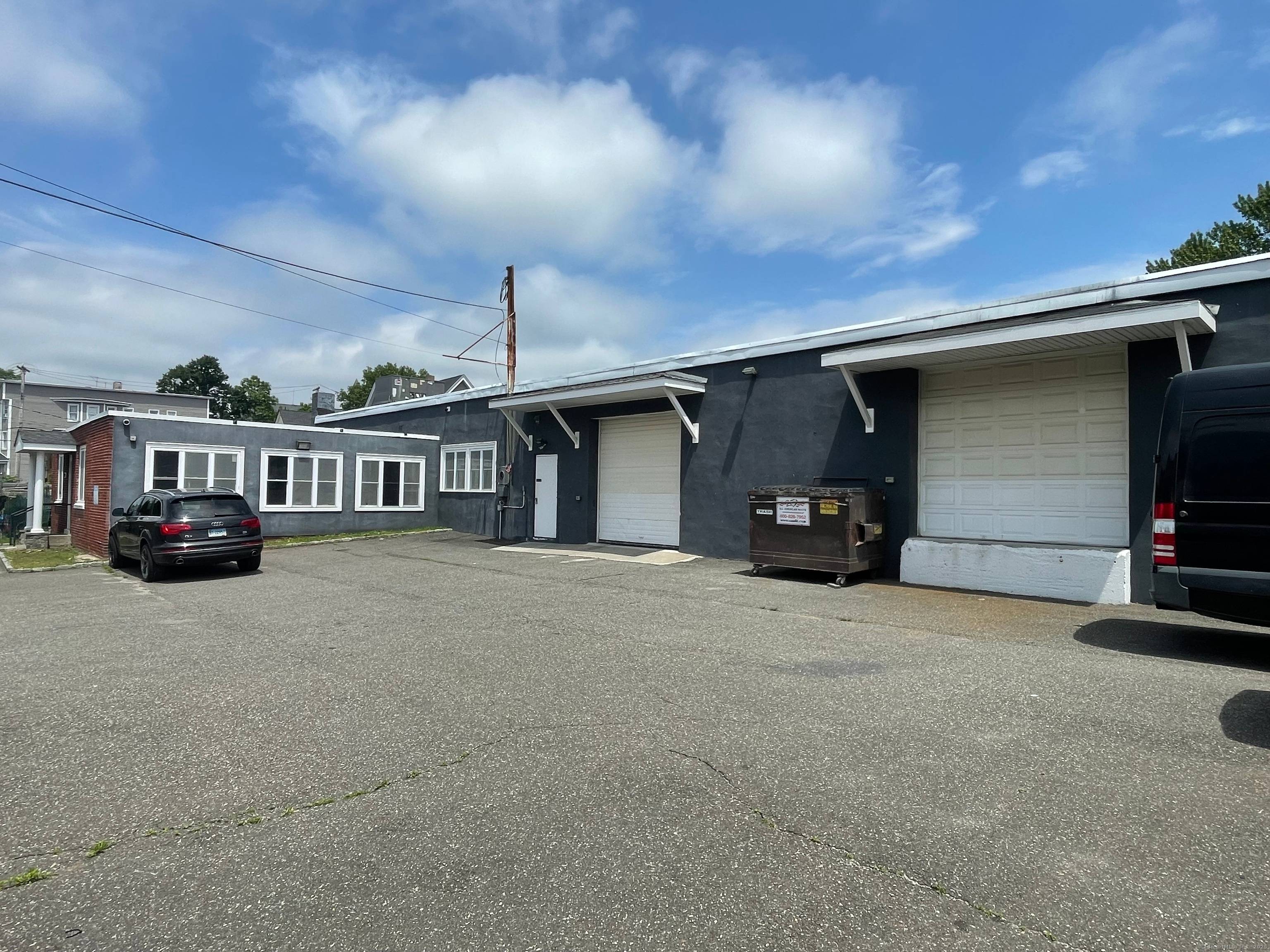 Located at 1318 Kossuth St, Bridgeport, CT, this exceptionally clean and updated 13, 248 sq.