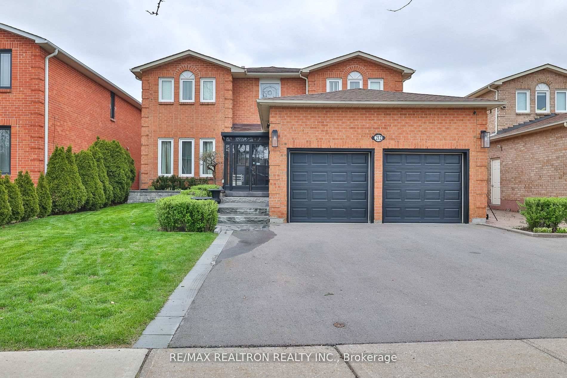 Newly Renovated Basement Apartment 2 Bedrooms 1 Bathroom, Sought After Maple Community, Spacious amp ; Clean, Close to Everything You Need, Schools, park, Maple Community Center, Vaughan Mills, Hwy 400, ...