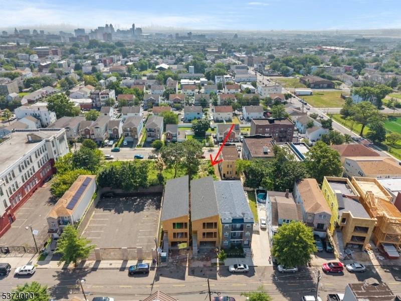 Welcome to 510 south 15th street in the great city of Newark.