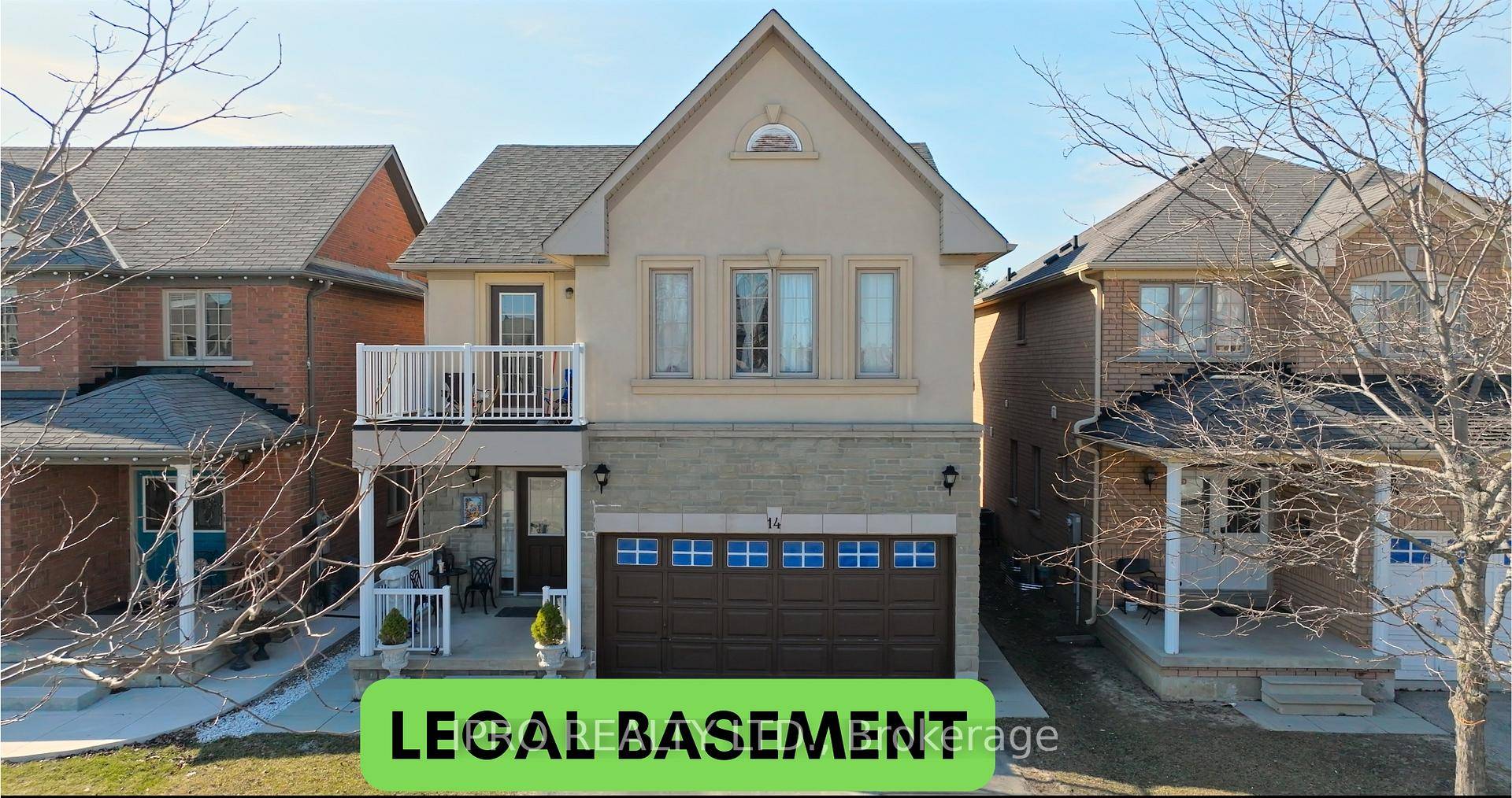 This 3 2 bedroom, 4 bathroom home is in the popular Vales of Castlemore community.