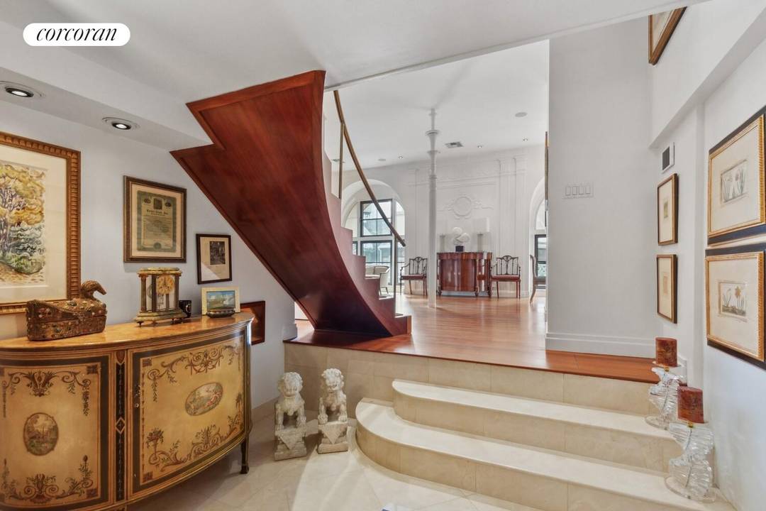 Welcome to 5F at the Level Club.