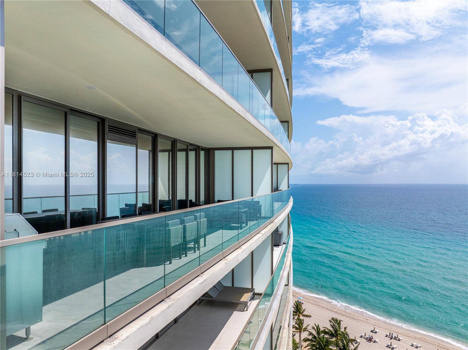 Gorgeous 3 bedrooms studio oceanfront apartment at Residences by Armani Casa, Sunny Isles Fl.