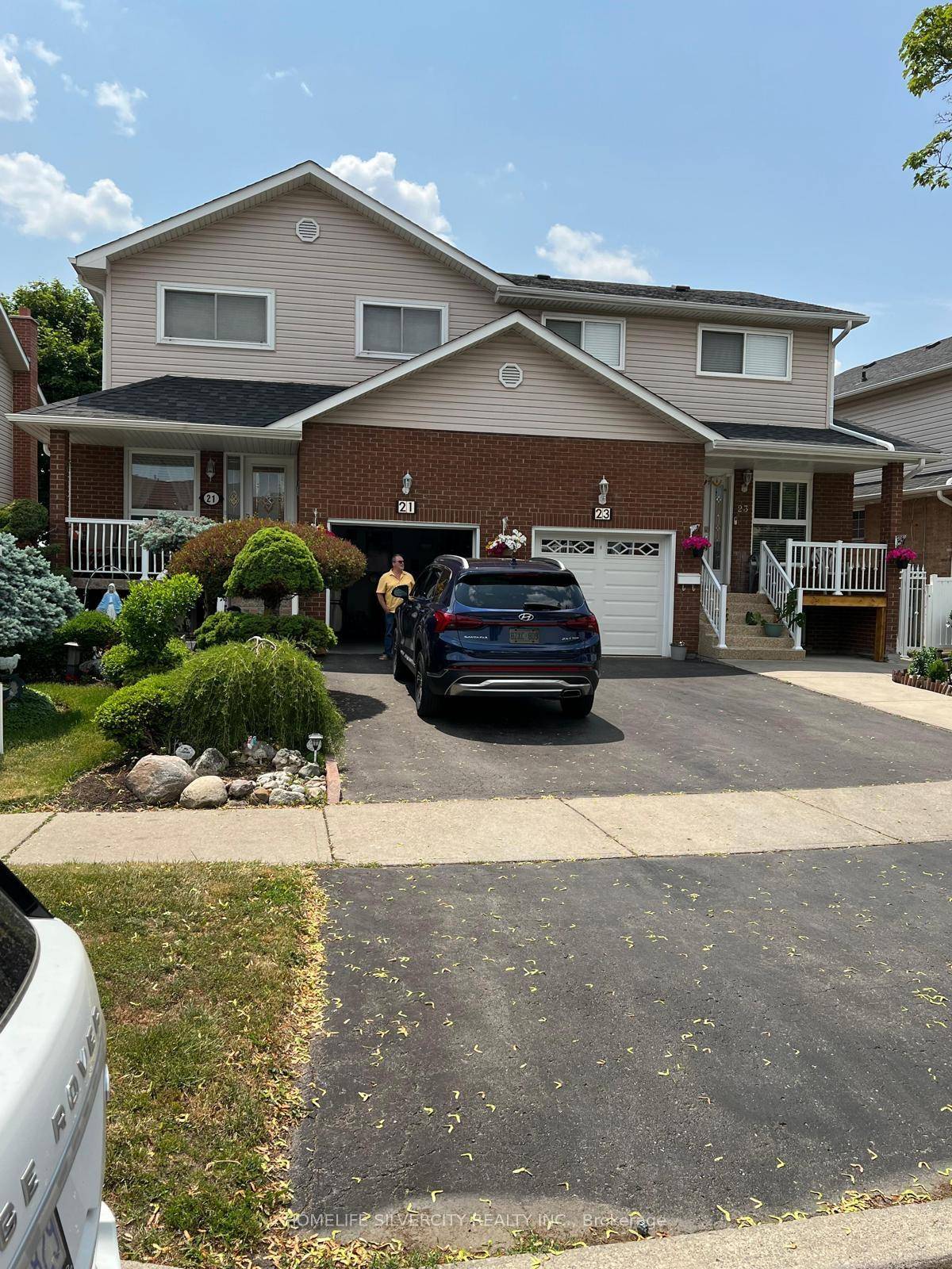 Immaculate 3 2 bedroom home in Family friendly neighborhood !