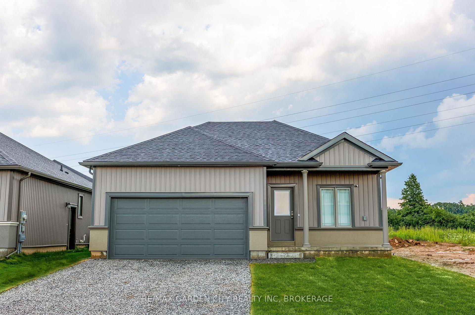 Welcome home to this exquisite new construction 2bed 2bath main unit, 1bed 1bath lower unit bungalow home, located at 34 Bounty Avenue in Thorold.