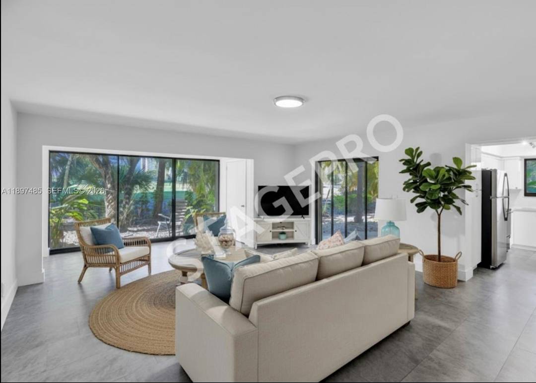 PRICE DROP ! ! AGAIN Owner wants to sell this Beautiful Corner Villa overlooking Turnberry Golf Course !