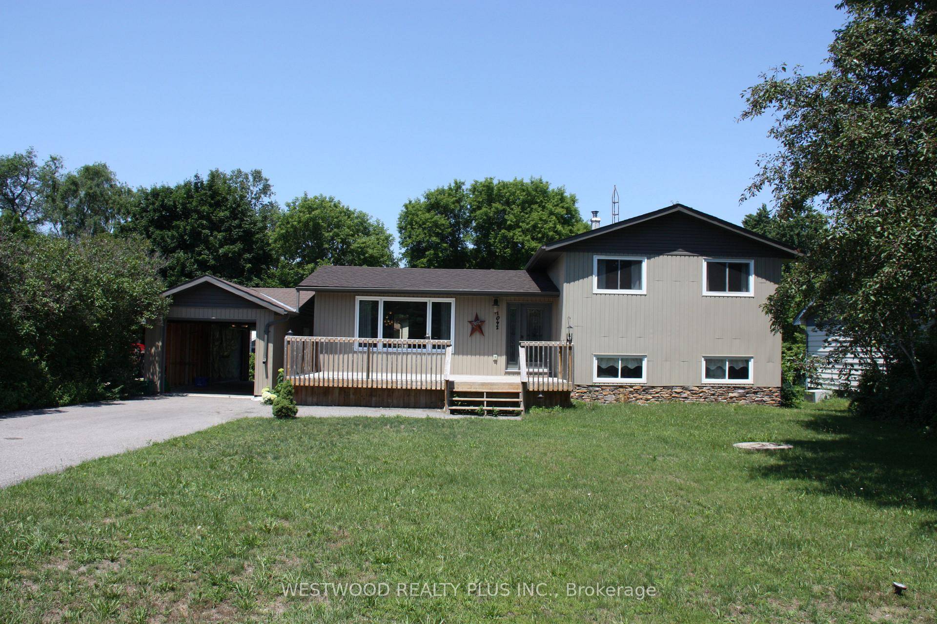 Entire Home for Rent Beautifully Updated in Innisfil !
