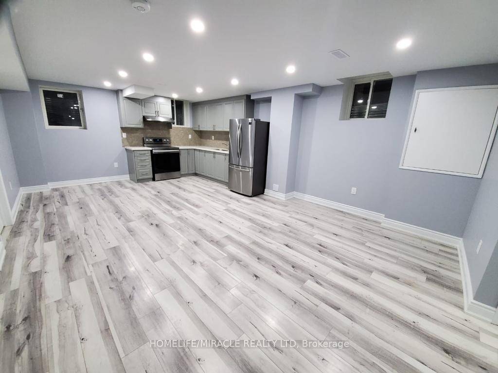 Welcome to this charming and beautifully maintained 2 bedroom, 1 bath legal basement apartment in a detached home, nestled in a highly sought after neighborhood.
