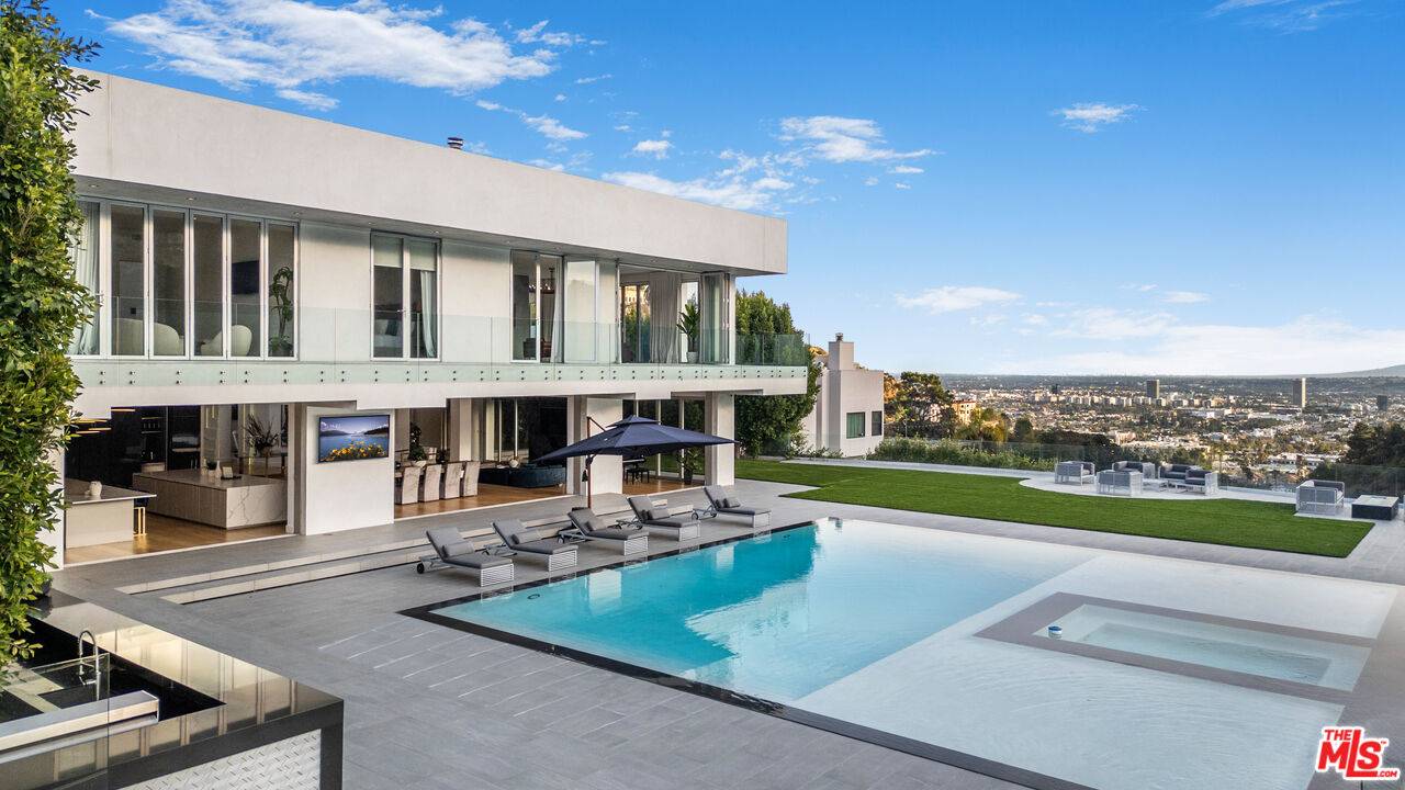 1965   Mount Olympus Dr 5.0 Hollywood Hills East LA