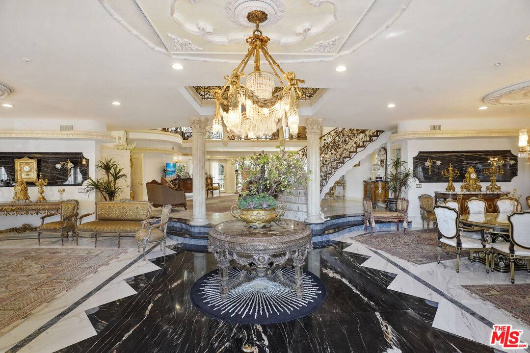 2258 Gloaming Way 4BR Beverly Hills Post Office | B.H.P.O. La