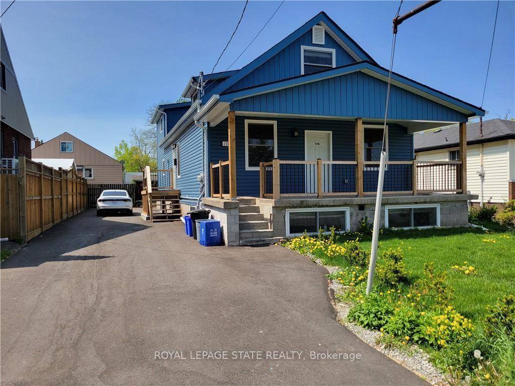 Available for August 1st, open concept floor plan, large kitchen w stainless steel appliances amp ; quartz countertops.