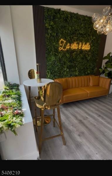 Well established and fully operational restaurant located in a high traffic area with excellent visibility and strong foot traffic.