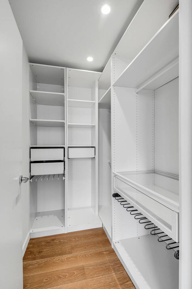 Stylish, Modern, and Move In Ready Residence 4B at 287 East Houston offers a seamless blend of light, luxury, and lifestyle in one of downtown's most vibrant neighborhoods.
