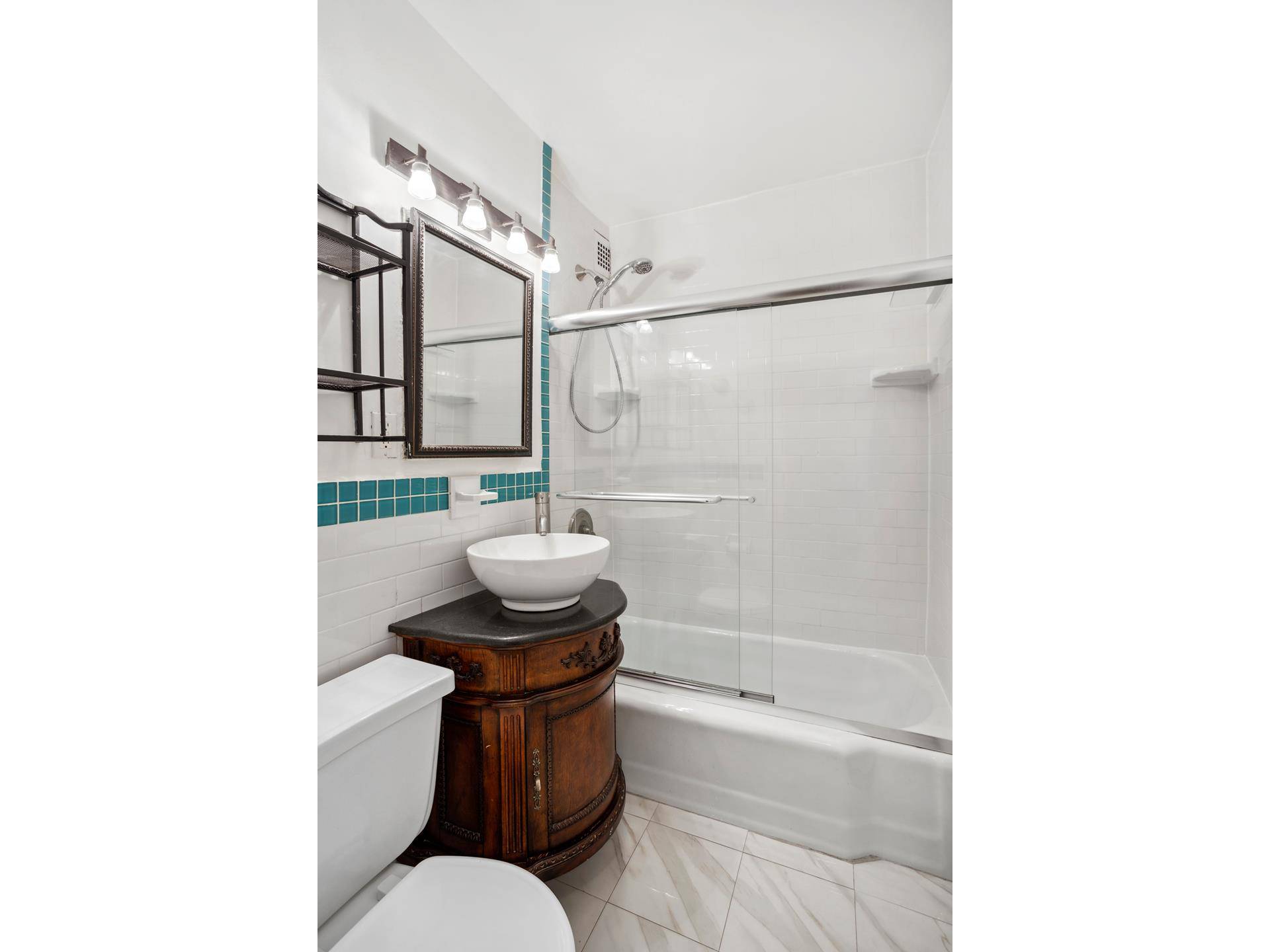 Parc Fifteen is a well run, full service cooperative on a tree lined street moments from Union Square and Gramercy Park.