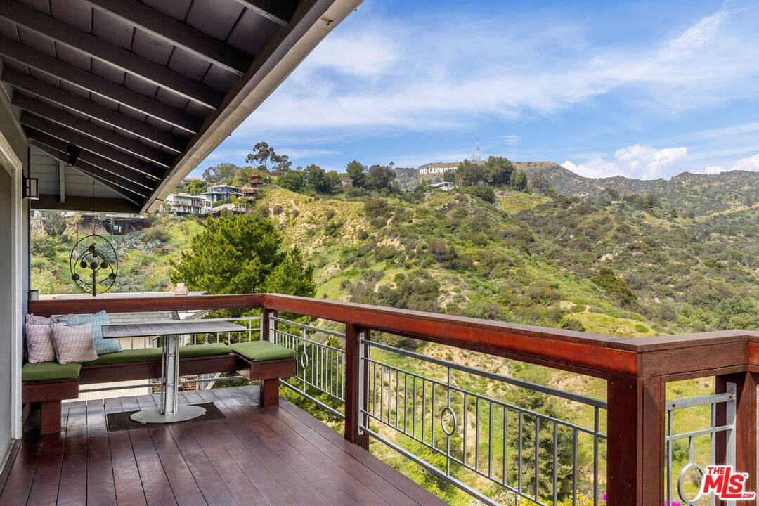 2843 Lambert Dr 2BR Hollywood Hills East La