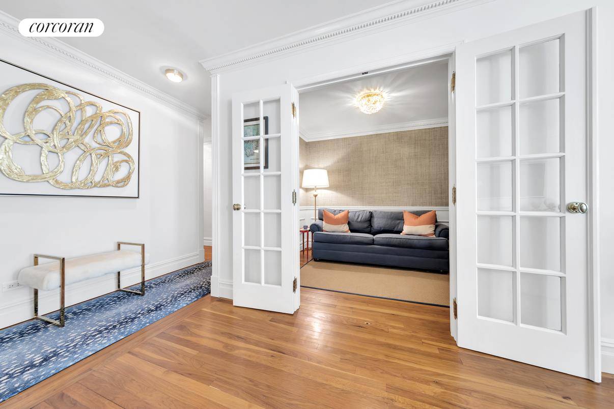 Move right in and enjoy sunny, tree lined southern exposures in this mint renovated 6 room home located in the heart of Carnegie Hill.