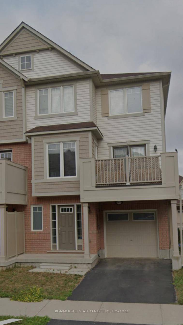 Stunning 3 Bedrm 2 Washrm Mattamy built end unit town home w approx 1348 sq ft of living space in popular family friendly Wilmott pocket of South Central Milton close ...