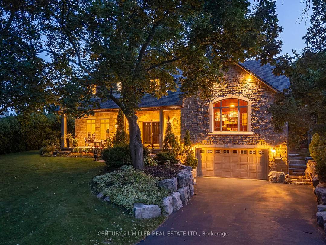 Welcome to 266 Tracina Dr, a 3, 713 sq ft above grade, custom built home in the heart of Coronation Park, one of southwest Oakvilles most sought after neighbourhoods.