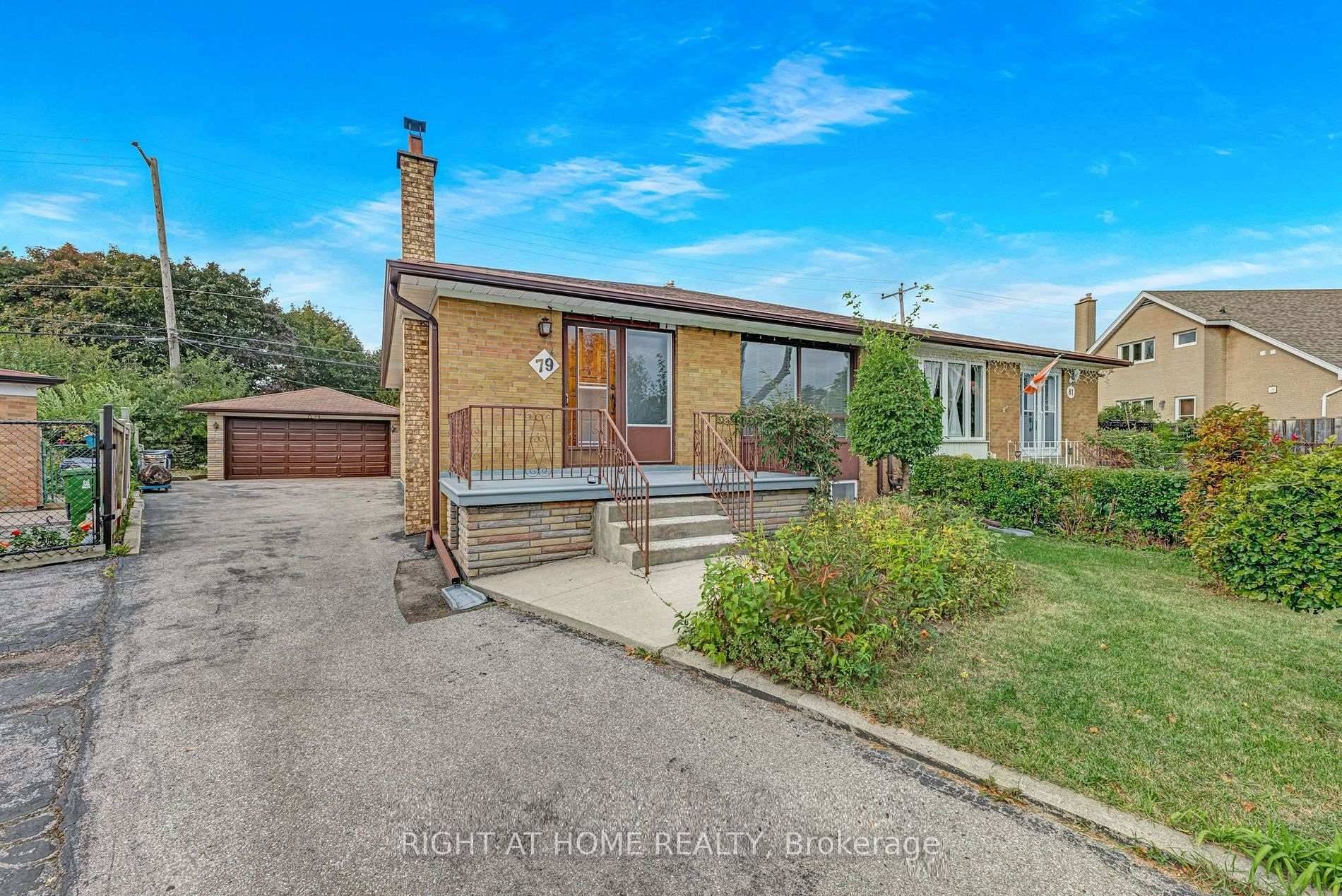 Welcome to this delightful 3 1 bedroom bungalow nestled in the serene Parkwoods Village.