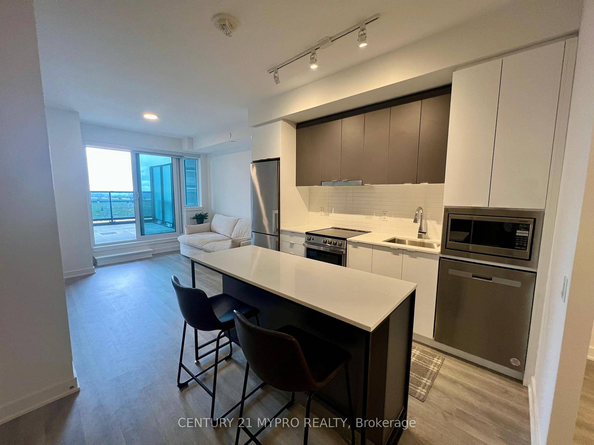 Furnished 1 Den Unit Offering 620 Sqft Of Modern Living Space Plus A Spacious 190 Sqft Private Terrace !