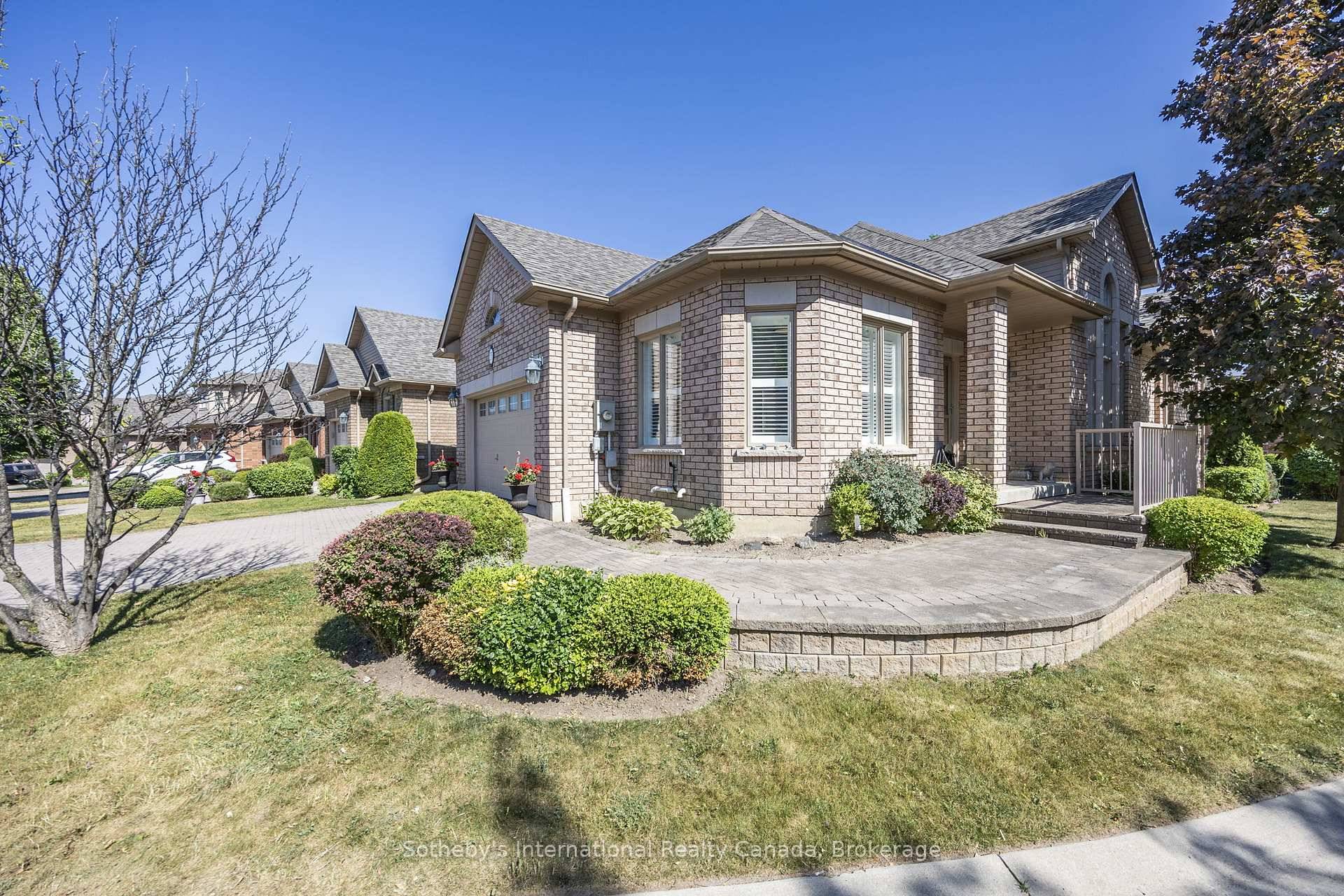 This impeccably maintained detached bungalow offers stress free living in one of New Tecumseths most desirable neighbourhoods.