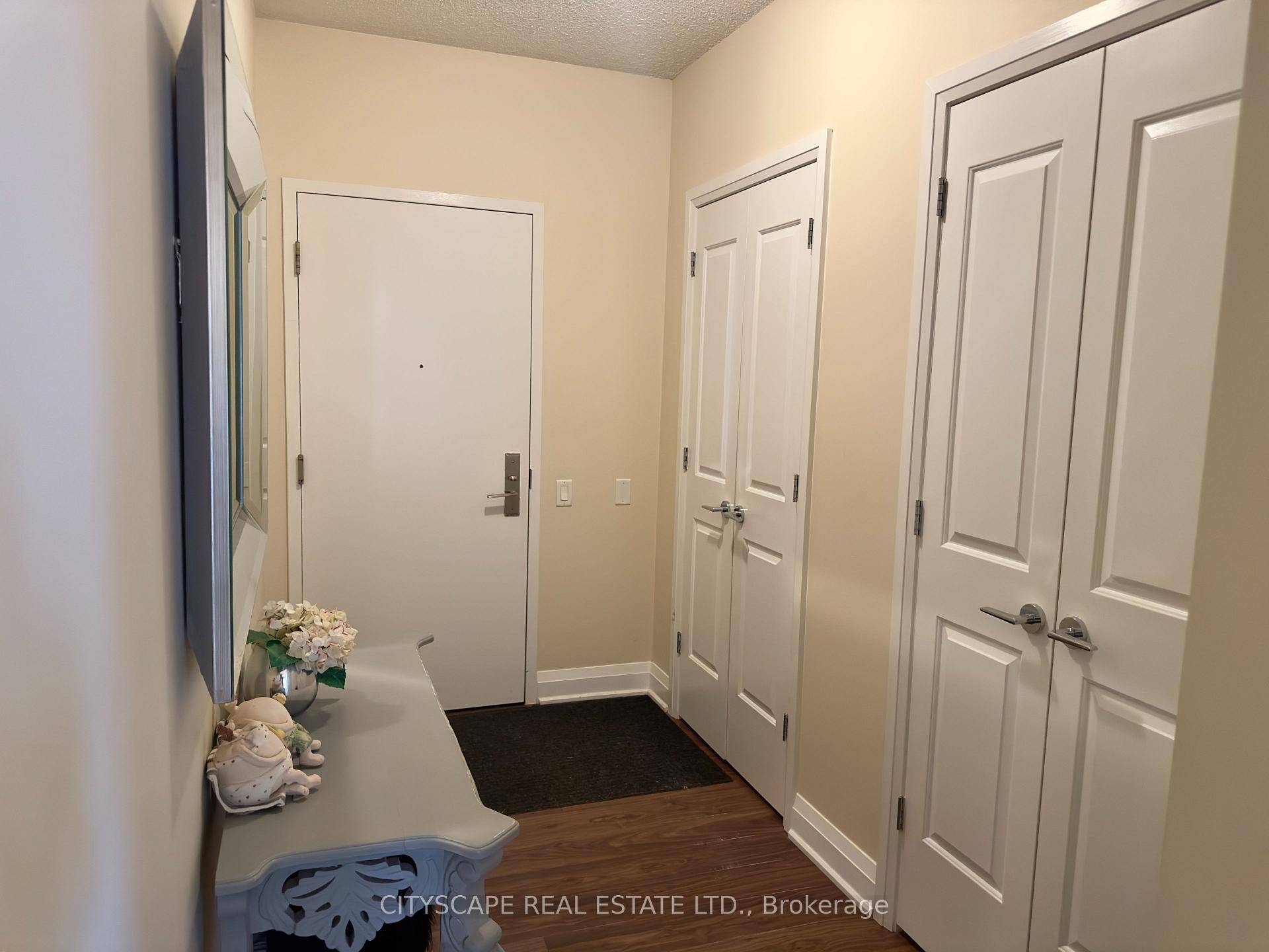 Spacious and bright 2 bedroom den, 2 bathroom corner suite in the heart of Yonge amp ; Eglinton.