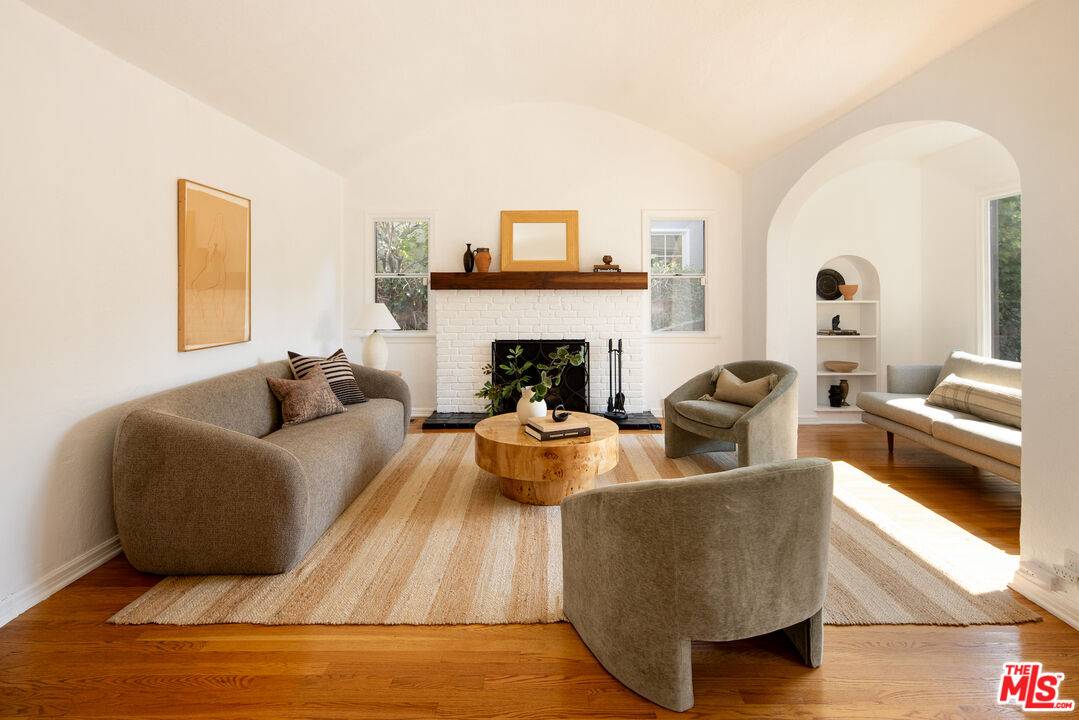1307   Hauser Blvd 2BR La