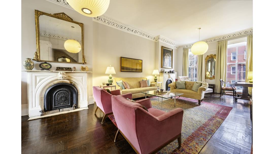 SHORT TERM Furnished Townhouse Garden Duplex Apartment Available July August 2026 Spend your summer in NYC in this beautiful Boerum Hill Townhouse garden duplex.