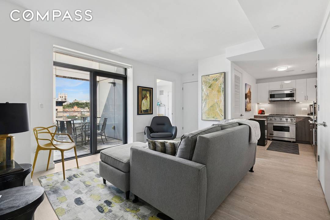 Penthouse West Facing 2 Bedroom with Private Outdoor Space amp ; Skyline Views Welcome to the top !