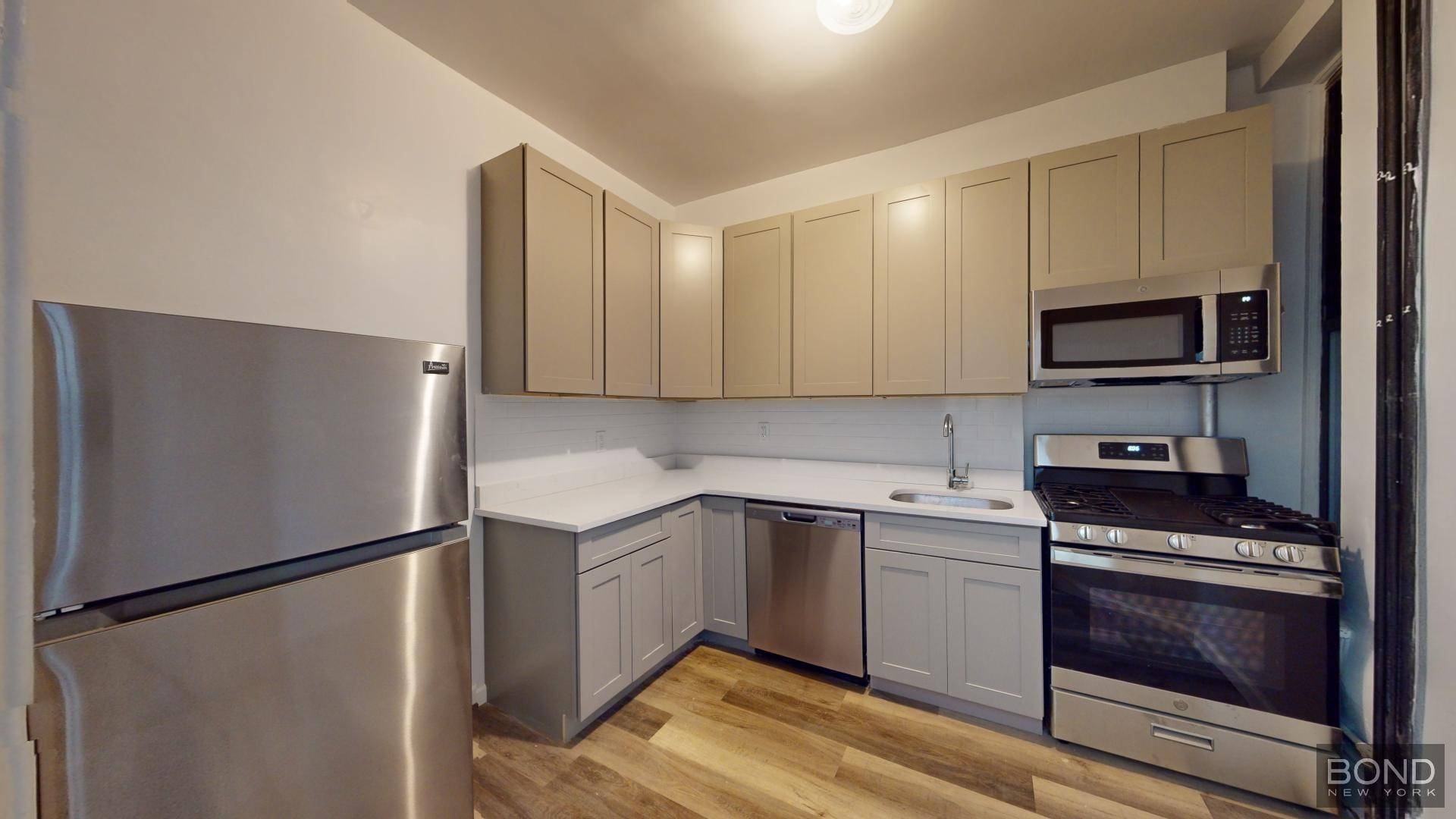 Massive 2 bedroom apartment features large living room, queen size bedrooms, separate kitchen with stainless steel appliances and a dishwasher, good closet space, sparkling bathroom and high ceilings.