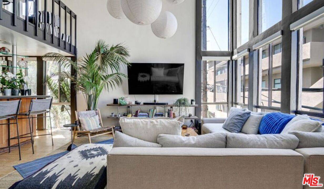 14 Mast St 2BR Marina Del Rey La