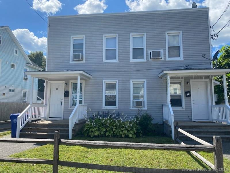 4 Family House for Sale 13 Slocum, Norwalk, CT Spacious Multi Unit Opportunity in Prime Location Property Overview Discover a fantastic investment or owner occupied opportunity with this well maintained ...