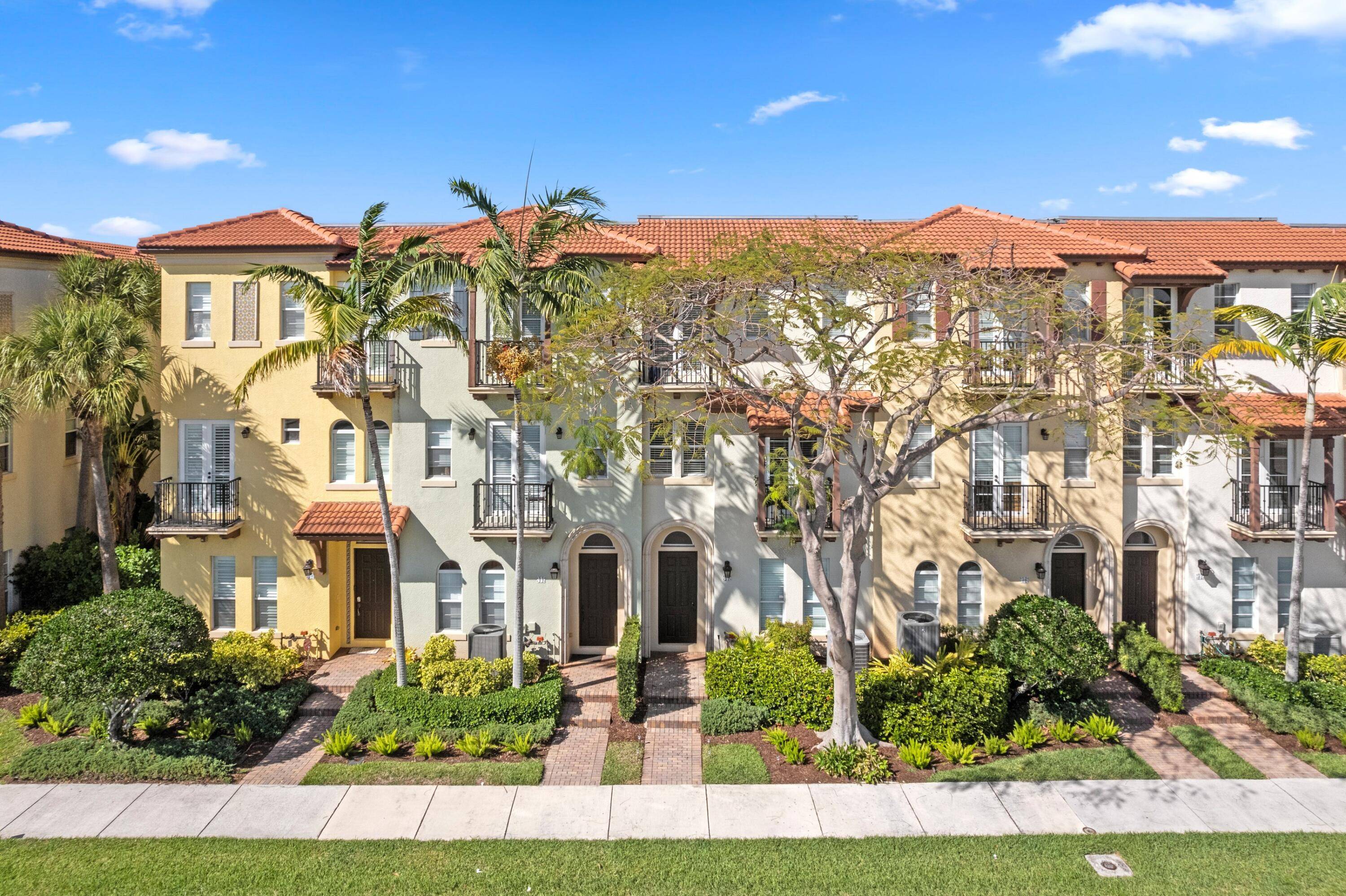 ABSOLUTELY GORGEOUS TOWNHOUSE PRESTIGIOUS ROYAL POINCIANA PRIME EAST BOCA RATON LOCATION MINUTES TO BEACH Bright Open Floor Plan LED Recessed Lighting All Hurricane Impact Windows Doors Saturnia Travertine Floors Impressive ...