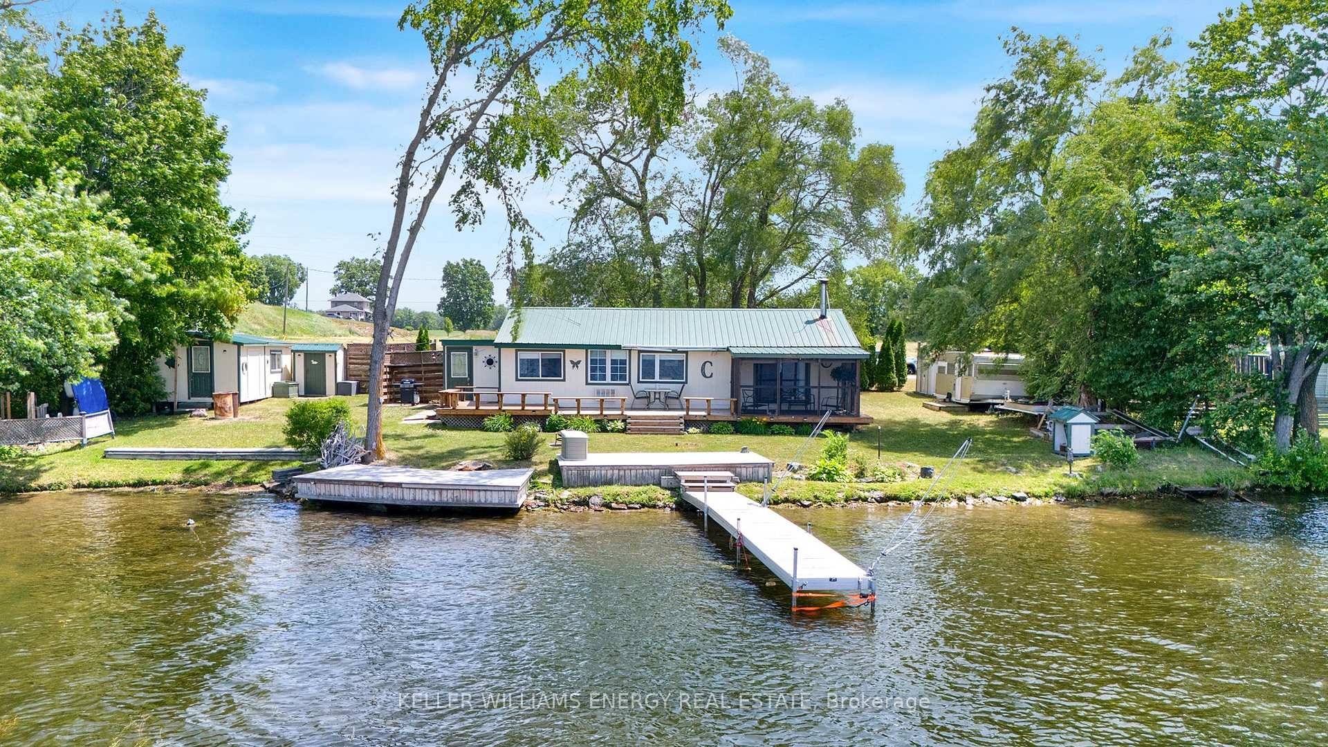 Drive up, open the door, and unwind in the cleanest and coziest cottage furnished for your family to enjoy turn key this summer !